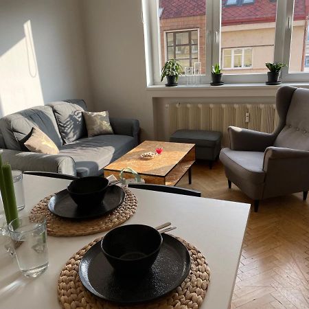 Cozy Apartment Near The City Center Hradec Králové Exteriör bild