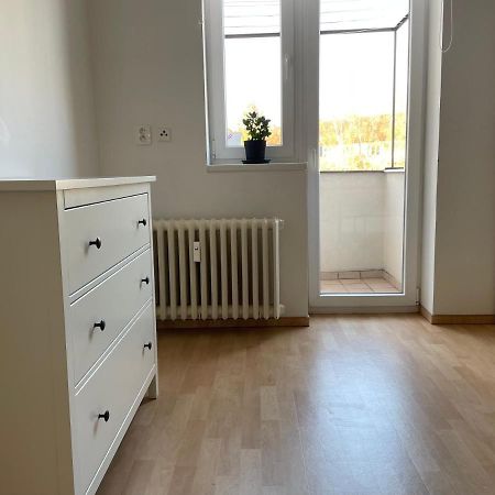 Cozy Apartment Near The City Center Hradec Králové Exteriör bild