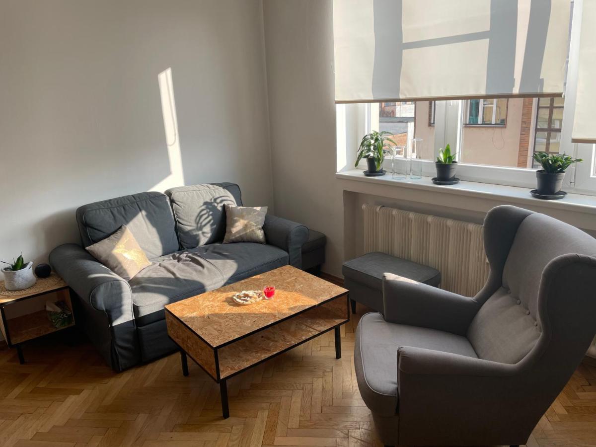 Cozy Apartment Near The City Center Hradec Králové Exteriör bild